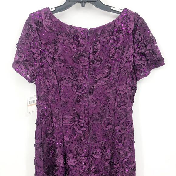 ALEX EVENINGS Women's Rosette Lace A-Line Gown Size 12 Purple Eggplant NWT - Picture 7 of 12